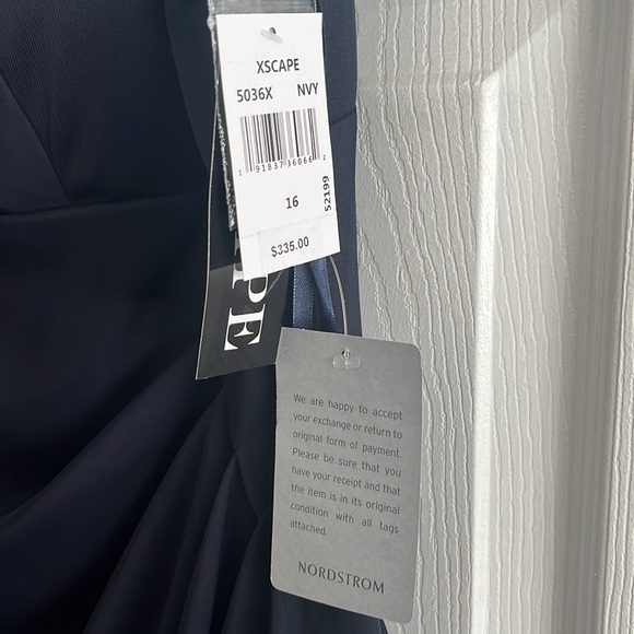 Beautiful navy blue dress - Picture 3 of 5